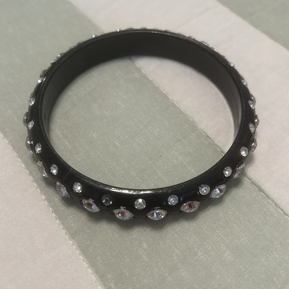 Bangle acrylic style black with chunky clear rhinestones - Picture 2 of 4